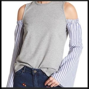 Romeo & Juliet Couture Bell-Sleeve Sweatshirt NWT